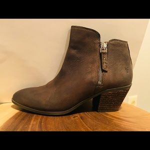 Frye Sacha Moto Luxury Women’s Short Boots 7.5